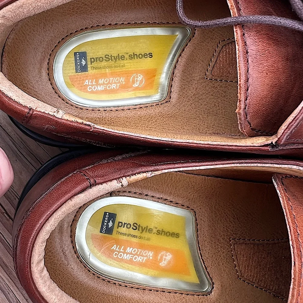 - Dockers Sz 10 Perspective Tan Leather Oxford Dress Shoes! EUC!